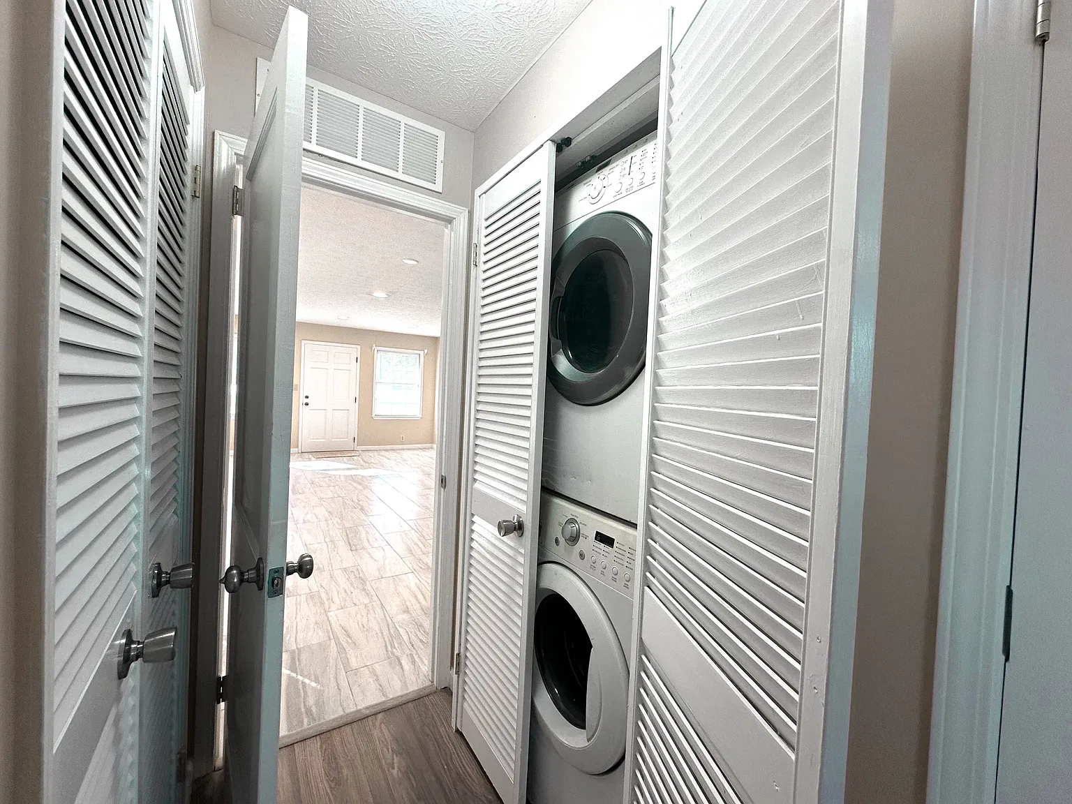 1 bed, 1.0 bath, $1,500 — Photo 2