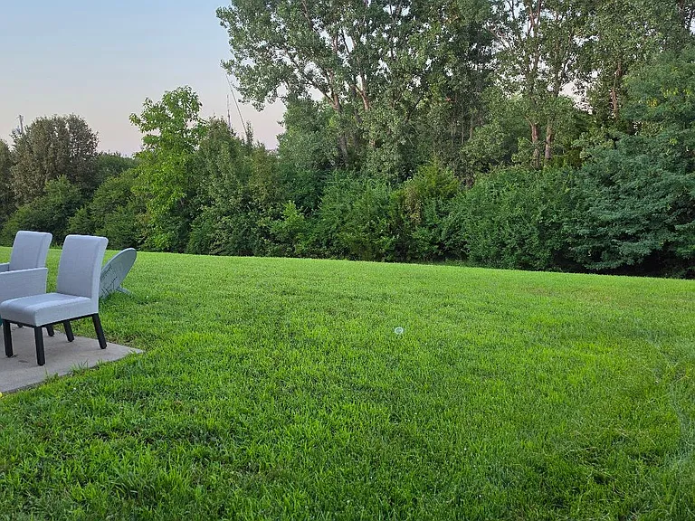 3624 SW Chelsea Dr — Photo 2