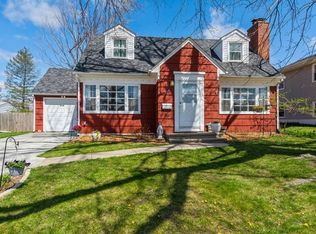 316 41st St NE, Cedar Rapids, IA 52402