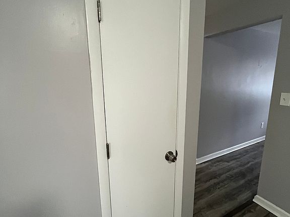 5th image of 15 N West St #19396835b
