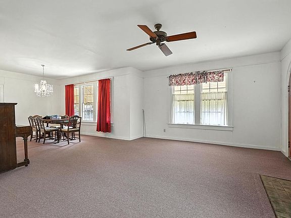 4th image of 1781 University Blvd