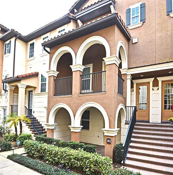 1st image of 1052 Parma Cir