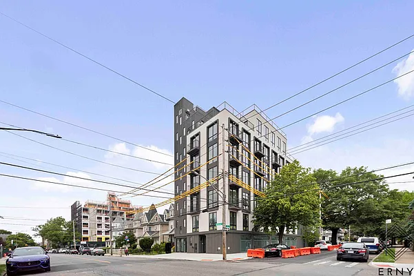 Rented by ERNY LLC | media 14