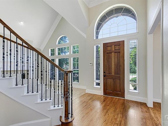3rd image of 4845 Corinthian Bay Dr