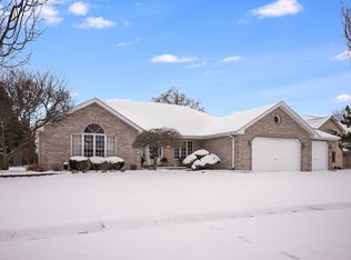 1224 Notre Dame Dr, Lemont, IL 60439