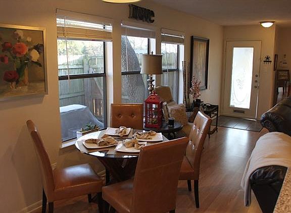2nd image of 7825 Beauregard Cir APT 9B