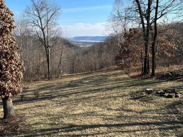 N1470 Pepin View Ln S, Pepin, WI 54759