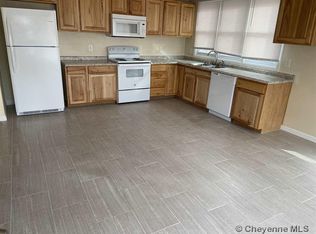 604 E 9th St, Cheyenne, WY 82007