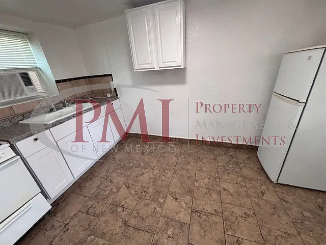 517 E. Las Cruces #3 — Photo 12