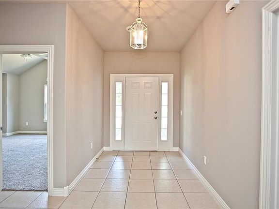 3rd image of 610 Gail Dr