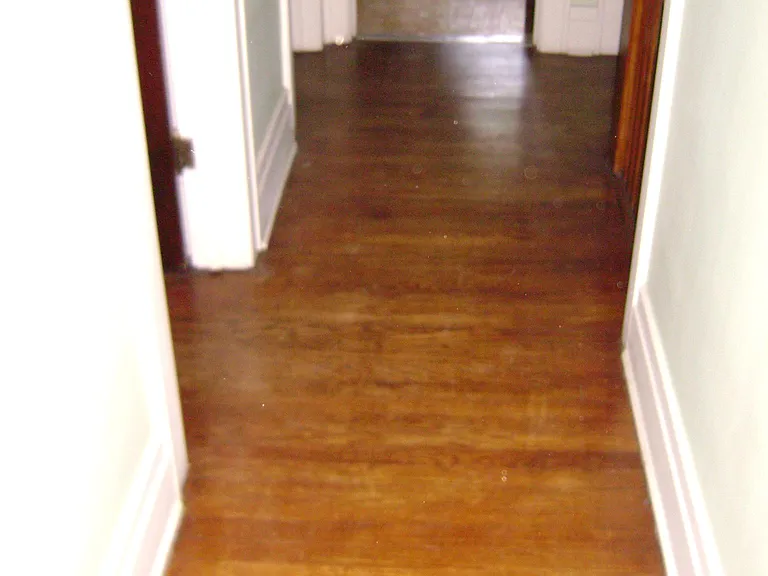 1083 N Main St — Photo 5