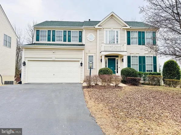 3197 Tulip Tree Pl, Dumfries, VA 22026