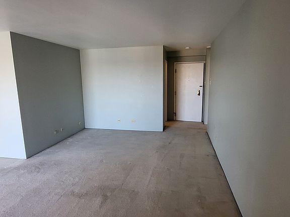 4th image of 480 S Marion Pkwy APT 2002-A