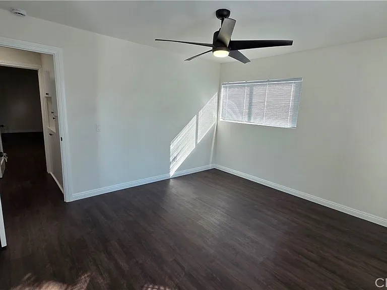 17322 Keswick St — Photo 14