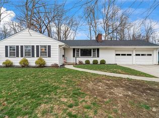 296 Moreland Dr, Canfield, OH
