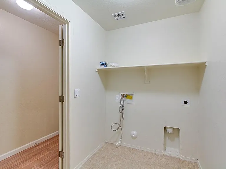 laundry room 1st floor