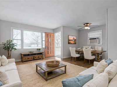 2005 S Hedges Ave, Independence, MO, 64052