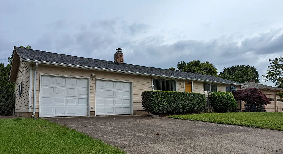 Building Photo - 850 Sunview St