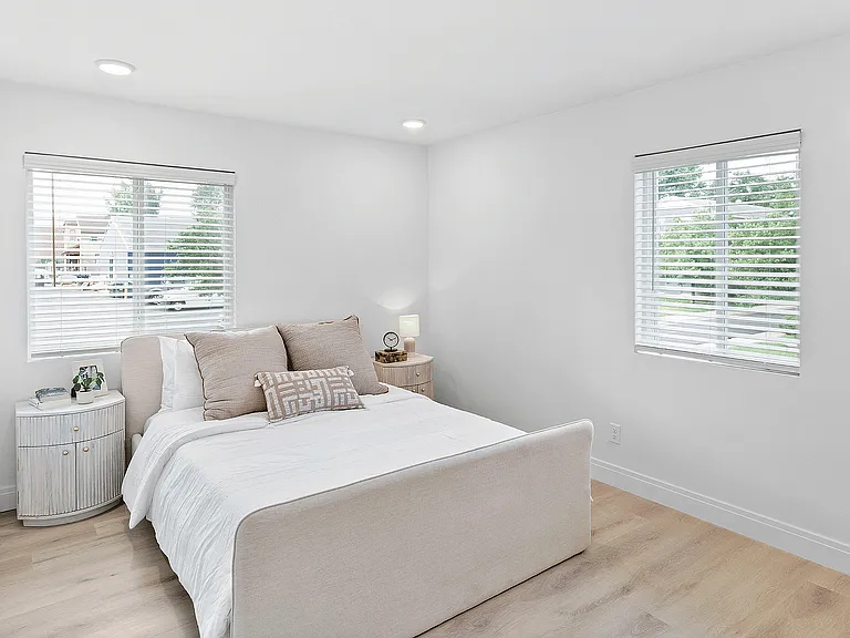 Spacious Bedrooms w/ Overhead Lighting Spacious Bedrooms w/ Overhead Lighting