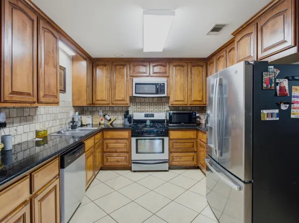 4320 Ashland St, Lake Charles, LA 70605