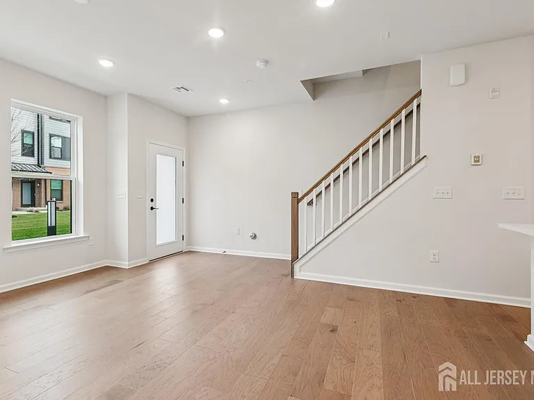 214 Jessie Pl — Photo 7