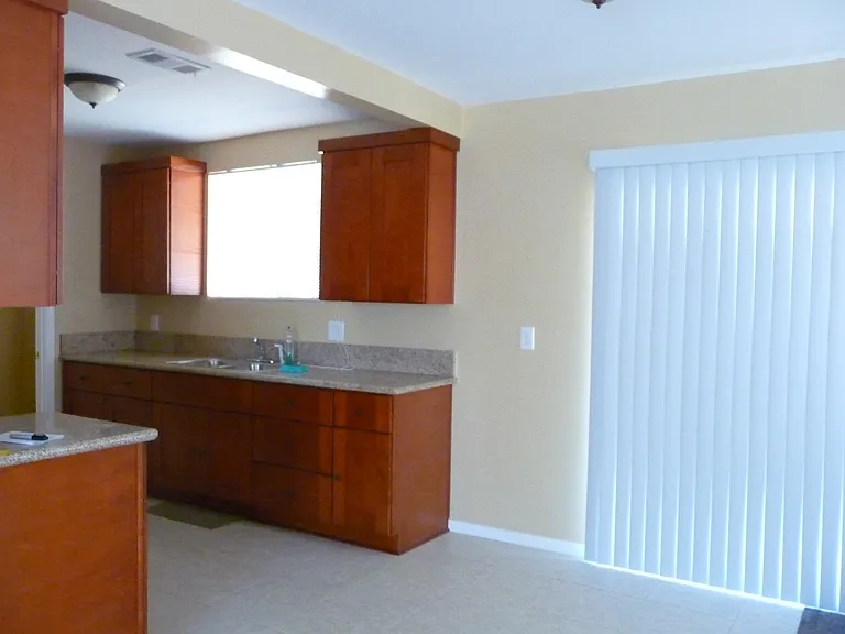38565 Sumac Ave — Photo 9