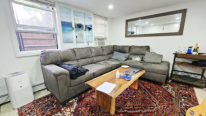 Rented by Compass | media 10