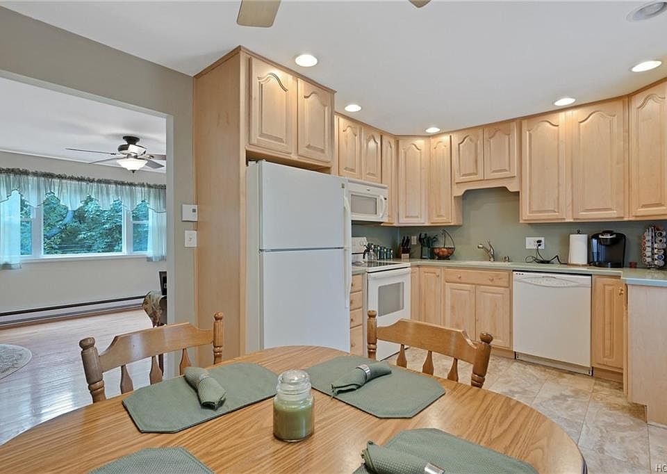 39 Old Mill Rd, Wallkill, NY 12589 Zillow