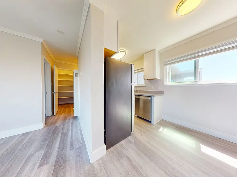Charming Apartments in Prime Oakland Location! — Photo 30