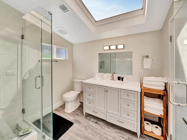 5854 McDonie Ave — Photo 30