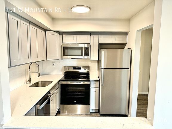 4th image of 101 W Mountain Rd #165-2
