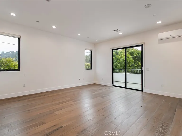 5017 Hesperia Ave — Photo 30