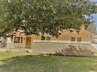 4 Lawrence St, Edwardsville, PA 18704