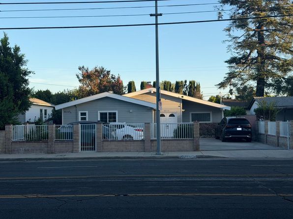 22118 Saticoy St