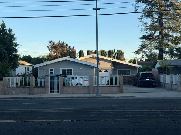 22118 Saticoy St, Canoga Park, CA 91303