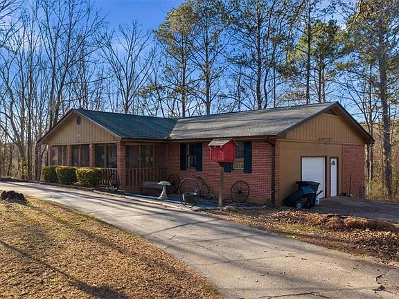 3rd image of 463 Compton Rd SE