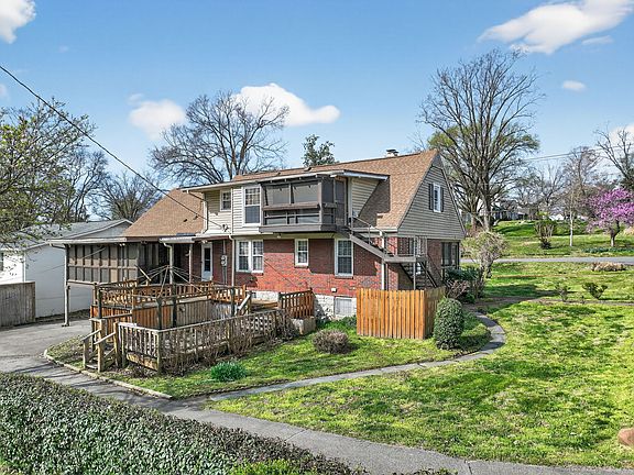 5th image of 841 Sutton Hill Rd