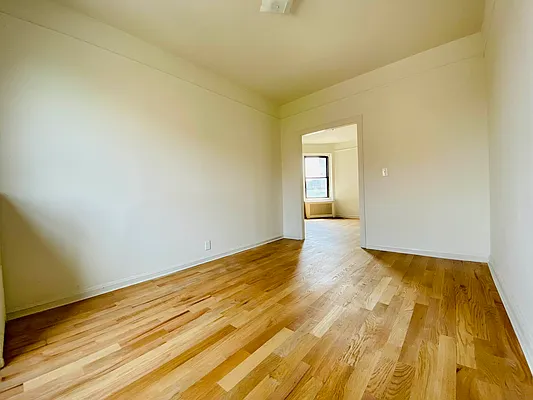 Rented by MySpaceNYC | media 6