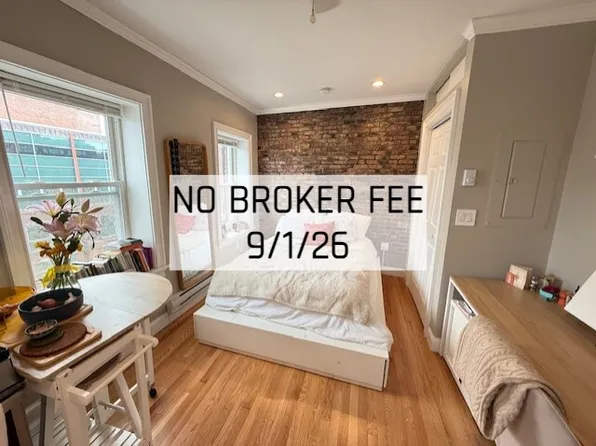 470 Commercial St APT 8, Boston, MA 02109