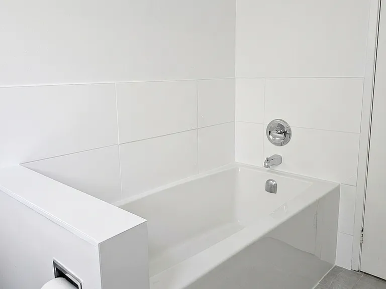 855 W 8th Ave #865 — Photo 5