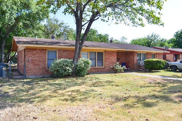 1st image of 905 E Crestwood Dr