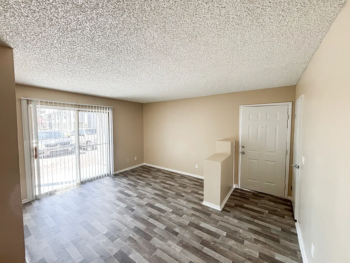 (first floor) 2 bed- 2 bath
- Living room / entrance area - Canyon View