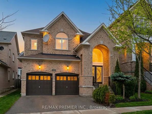 170 Ascalon Dr, Vaughan, ON L6A 0M8