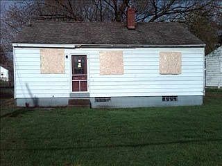2nd image of 3203 Revere Pl