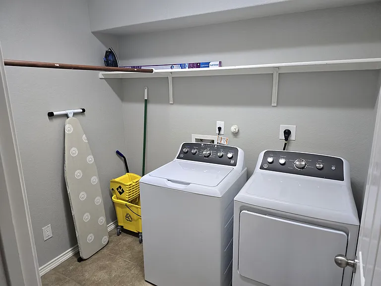 26711 Camden Chase — Photo 21