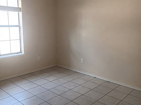 4th image of 417 Date Palm St APT 2