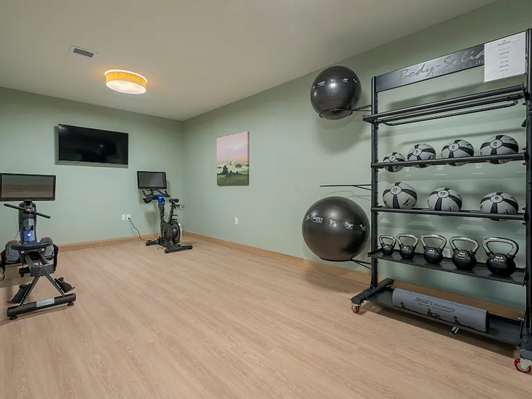 Homestead Luxury Apartments — Photo 14