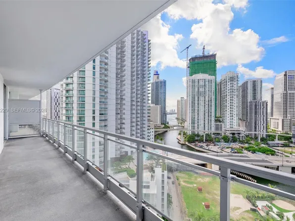 90 SW 3rd St APT 2001, Miami, FL 33130
