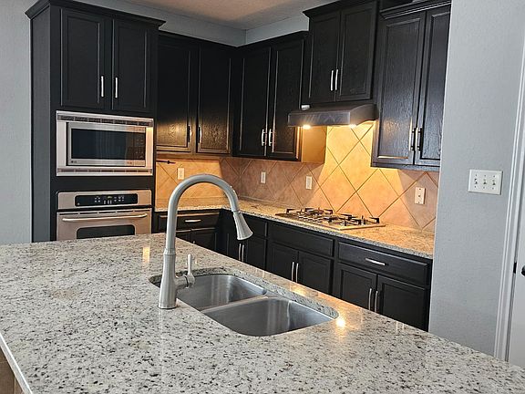 4th image of 710 Lorimor Ct