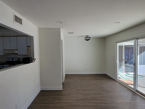 4th image of 2574 Calle Narciso